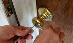 Bradenton Locksmith Service Bradenton, FL 941-676-3448 Bradenton Locksmith Service Bradenton, FL 941-676-3448 - 4-Locksmiths-Service
