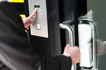 Bradenton Locksmith Service Bradenton, FL 941-676-3448 - commercial-lockouts